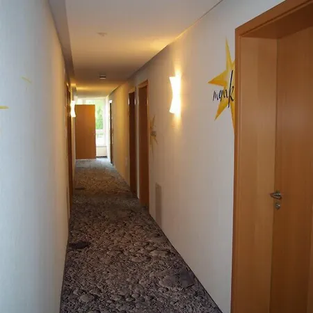 Отель Gaum 3*